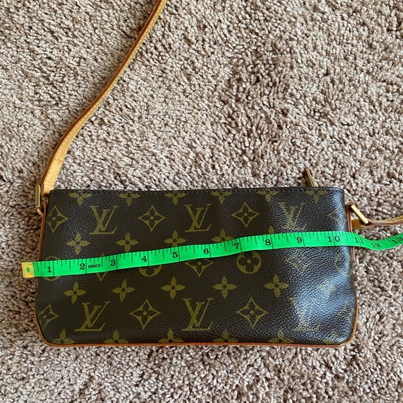 Louis Vuitton Crossbody Bag - Picture 7 of 9